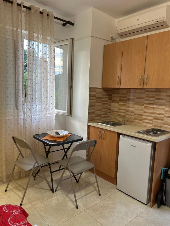 Lazarus Bigova Apartments Tivat Eksteriør bilde