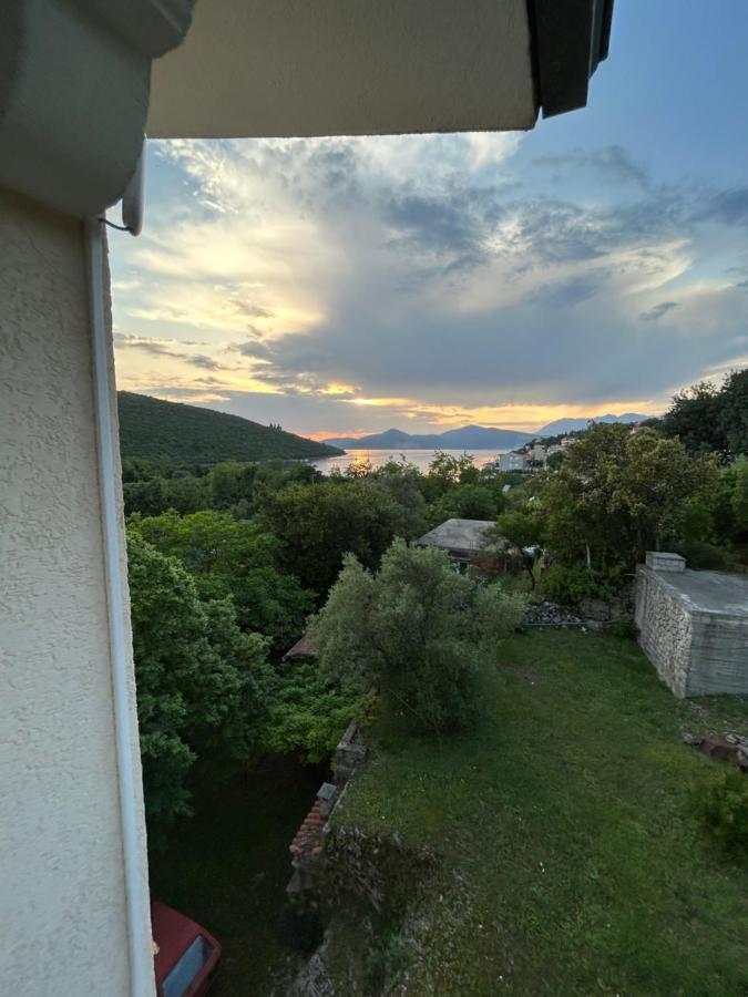 Lazarus Bigova Apartments Tivat Eksteriør bilde
