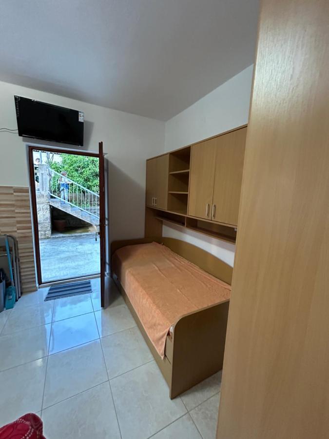 Lazarus Bigova Apartments Tivat Eksteriør bilde