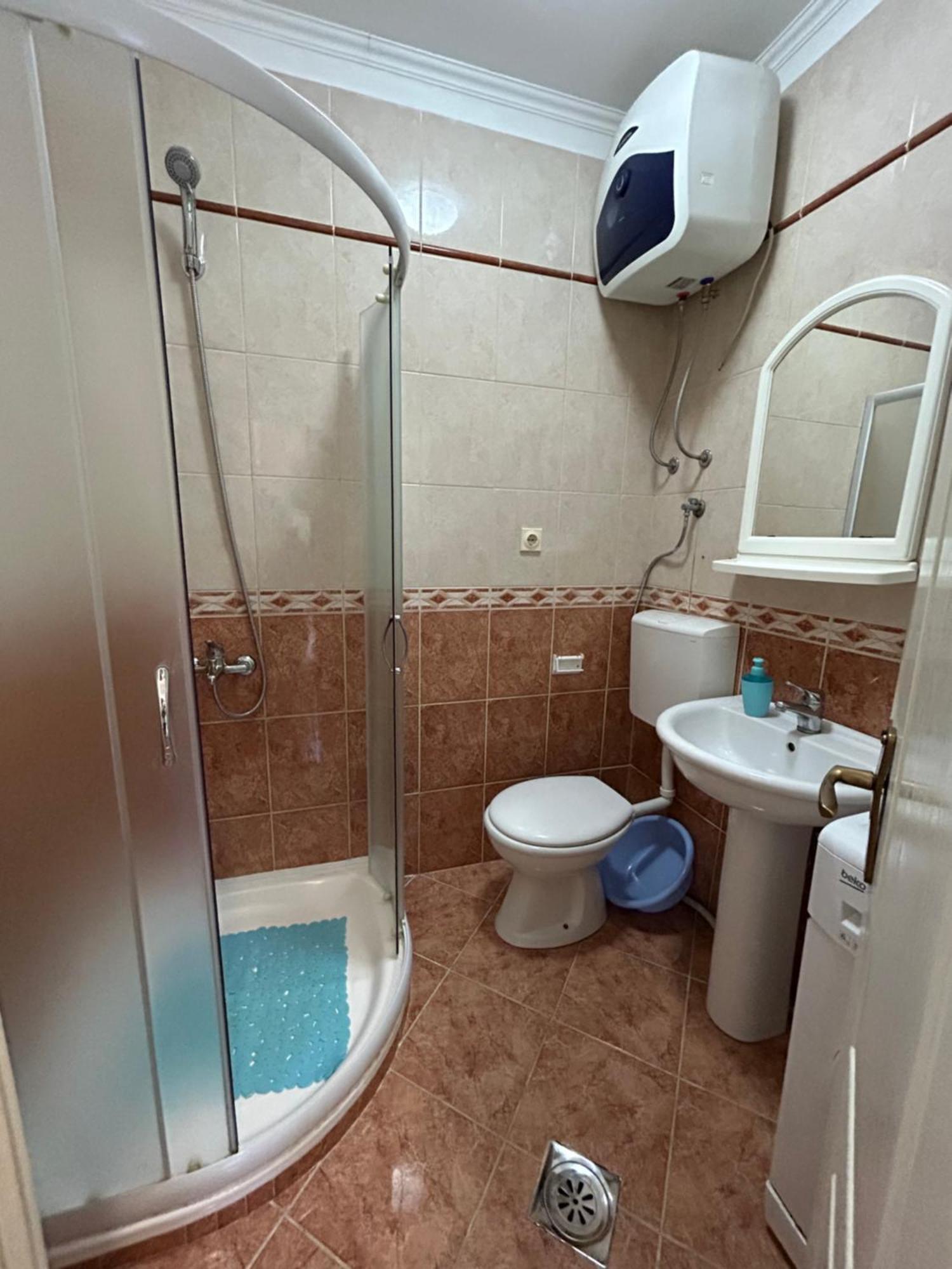 Lazarus Bigova Apartments Tivat Eksteriør bilde